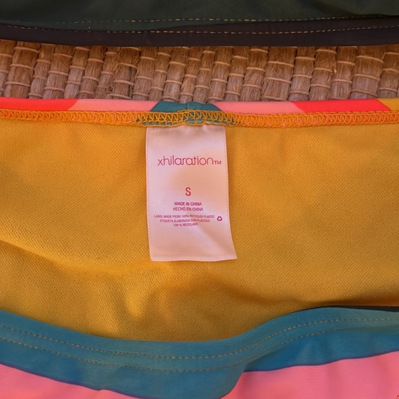 Woman’s target medium swimsuit - Picture 3 of 6